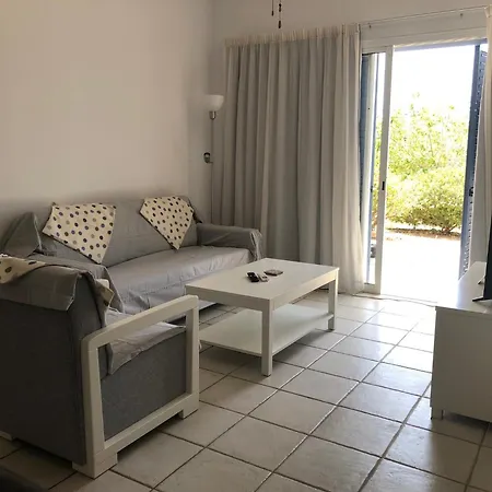 Apartament Kings Palace - Modern, Sunny 2 Bed Ground Floor With Sea Views Pafos