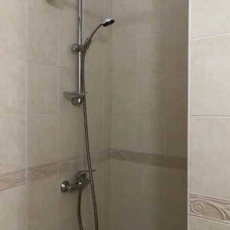 Kings Palace - Modern, Sunny 2 Bed Ground Floor With Sea Views Apartman