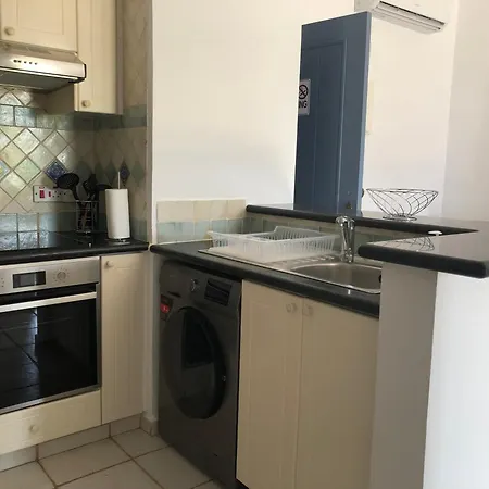 Apartment Kings Palace - Modern, Sunny 2 Bed Ground Floor With Sea Views *