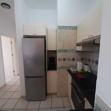 Daire Kings Palace - Modern, Sunny 2 Bed Ground Floor With Sea Views *