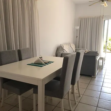 Kings Palace - Modern, Sunny 2 Bed Ground Floor With Sea Views Pafos