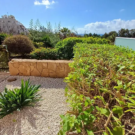 Kings Palace - Modern, Sunny 2 Bed Ground Floor With Sea Views Apartment Paphos