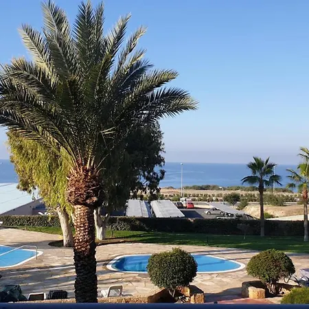 Apartment Kings Palace - Modern, Sunny 2 Bed Ground Floor With Sea Views *